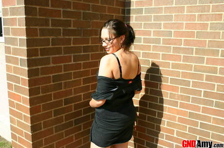 GND Amy invites you to browse their free pictures with Amy has a well-done form