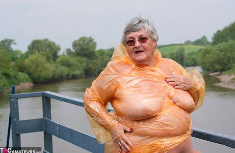 TAC Amateurs are proud to present you with xxx pics featuring Grandma Libby xxx gallery 268445