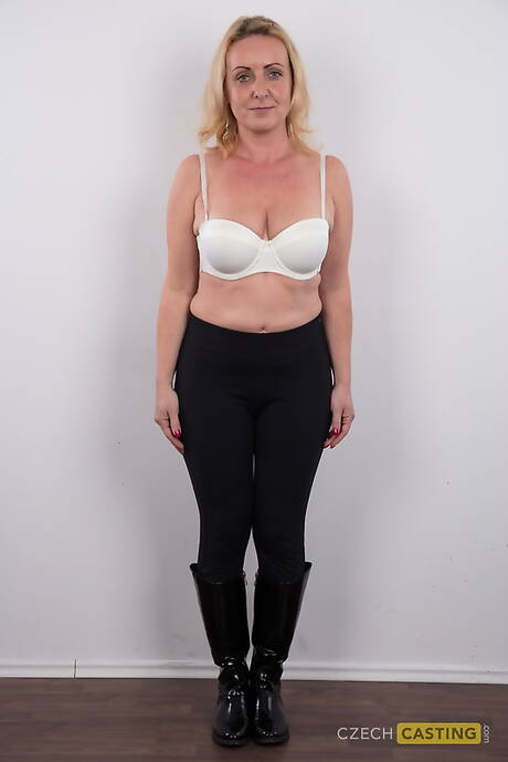 Czech Casting  invite you to explore a free photos with Gerlinda demonstrating hot shape