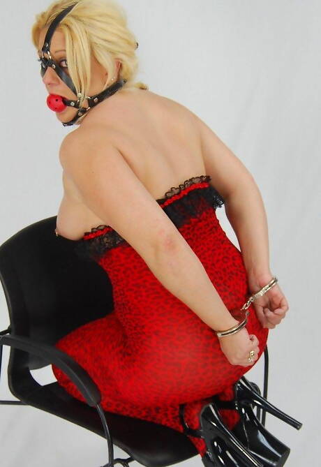 Black Fox Fetish pics collection featuring mesmerizing lass in kinky bdsm play