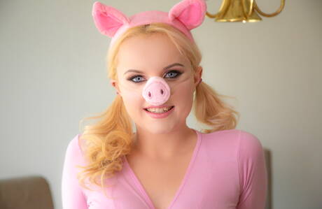 Evil Angel pleased to share with you a free gallery with River Fox and John Strong xxx gallery 83056