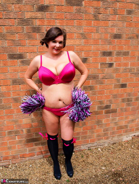 TAC Amateurs are pleased to offer you xxx pictures featuring Roxy xxx gallery 266990